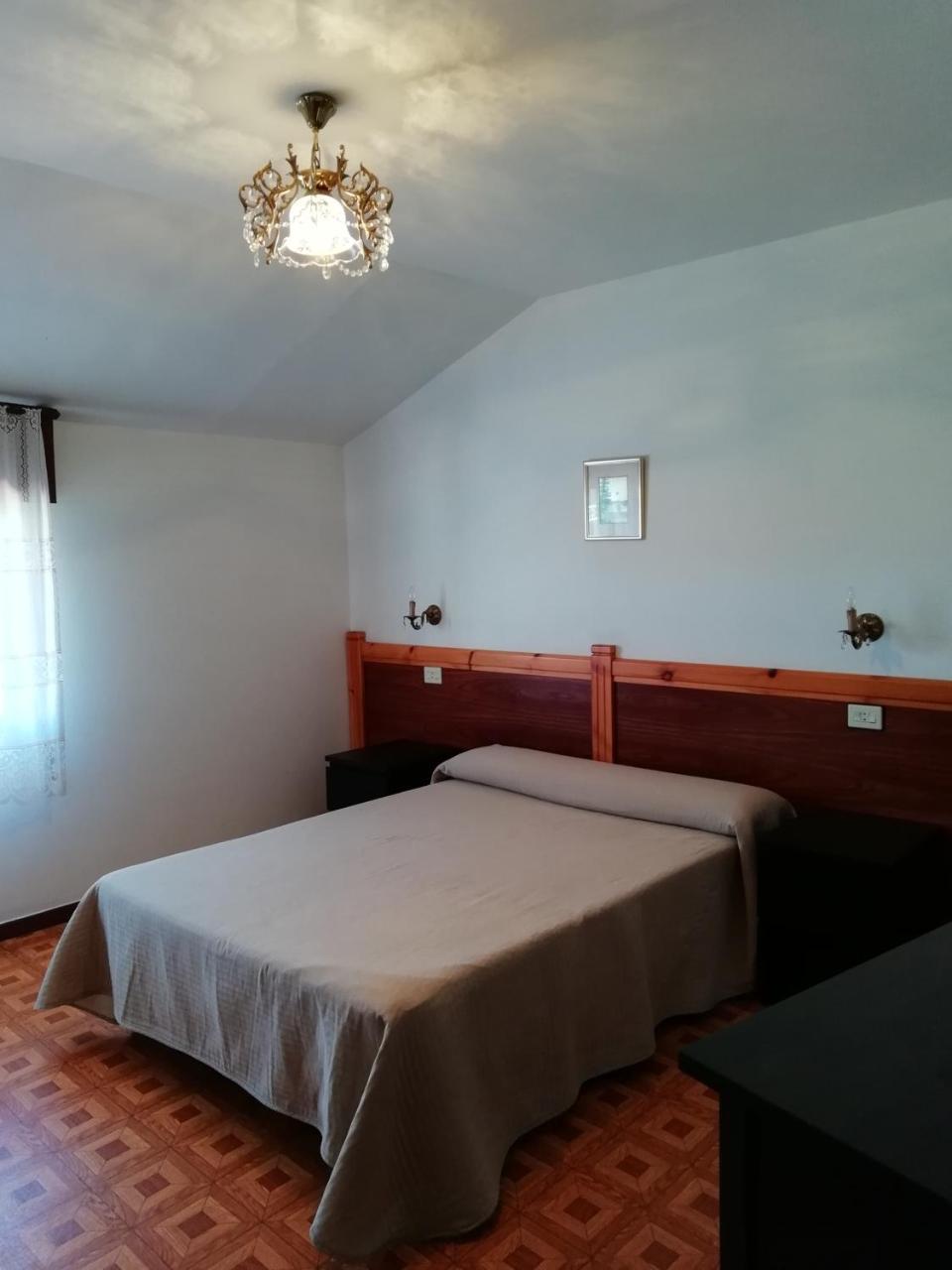 Hotel Pension Carmen ** Sanxenxo Zewnętrze zdjęcie